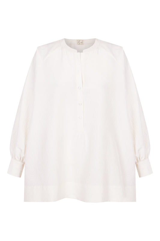 Camisa blanca cuello mao