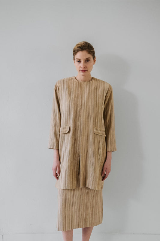 Set abrigo y vestido beige